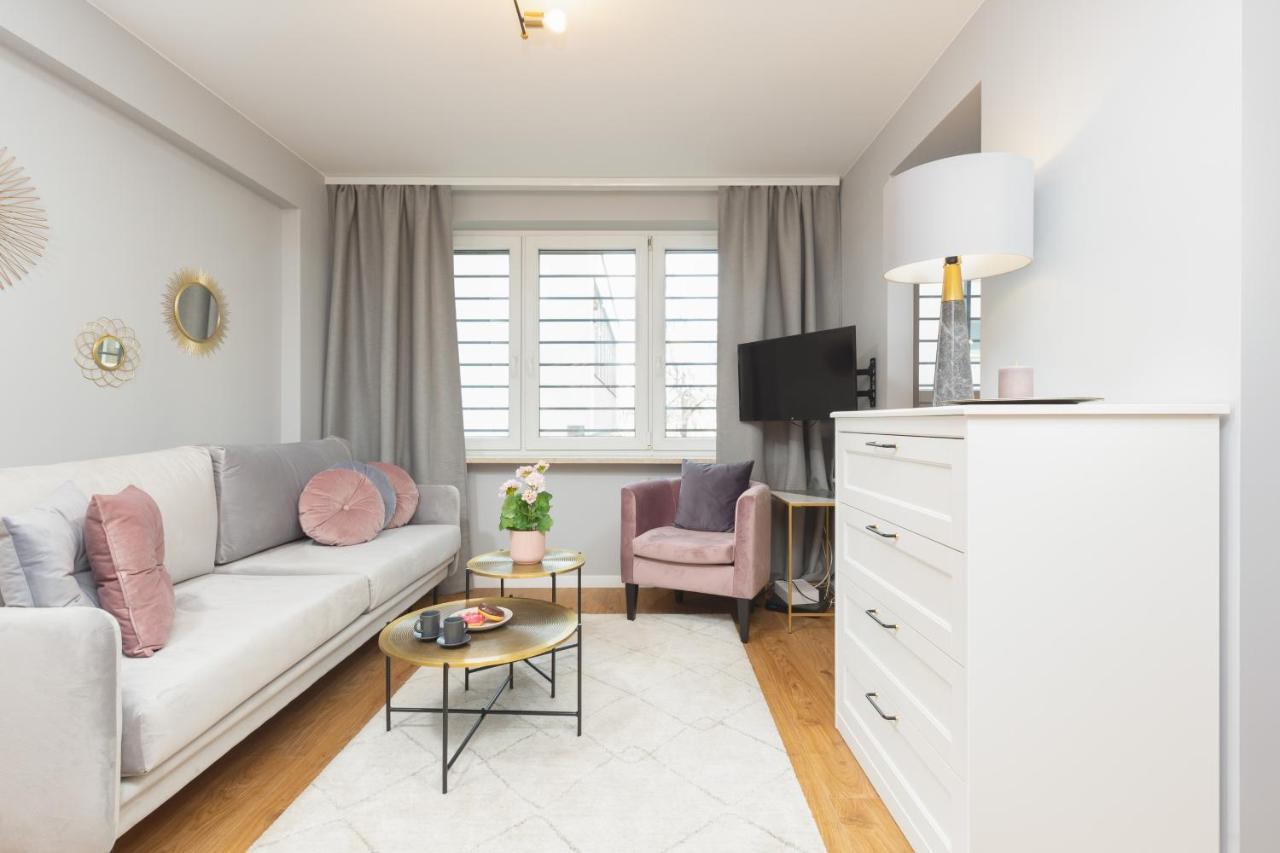 City Center Apartment Near The Vistula By Noclegi Renters Варшава Экстерьер фото