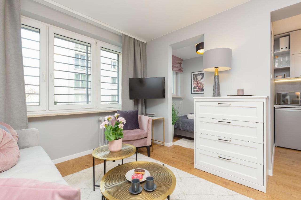 City Center Apartment Near The Vistula By Noclegi Renters Варшава Экстерьер фото